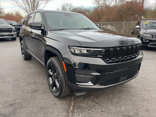 new 2025 Jeep Grand Cherokee car, priced at $42,973