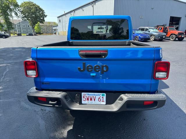 new 2025 Jeep Gladiator car, priced at $40,678