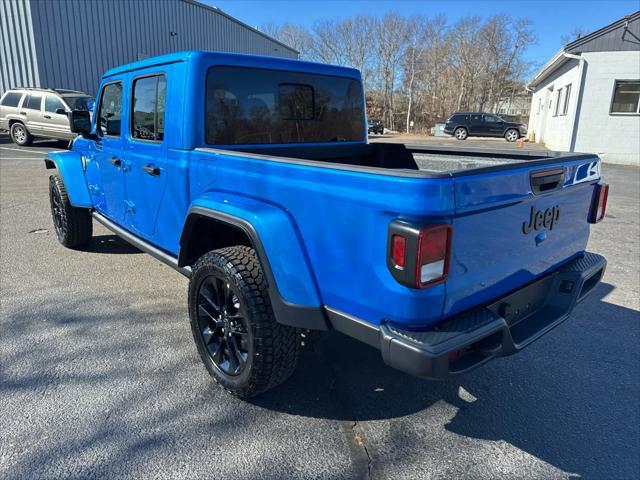 new 2025 Jeep Gladiator car, priced at $41,678