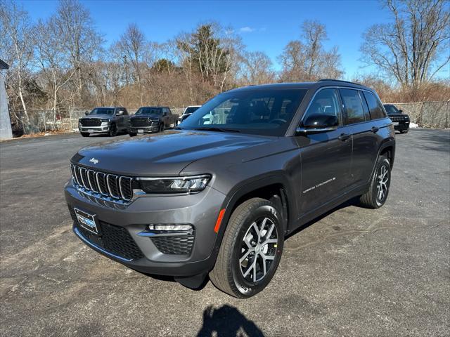 new 2025 Jeep Grand Cherokee car, priced at $45,365