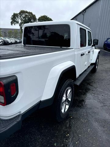 new 2024 Jeep Gladiator car, priced at $48,918