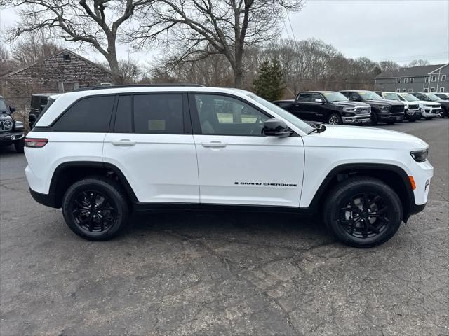 new 2025 Jeep Grand Cherokee car, priced at $44,839