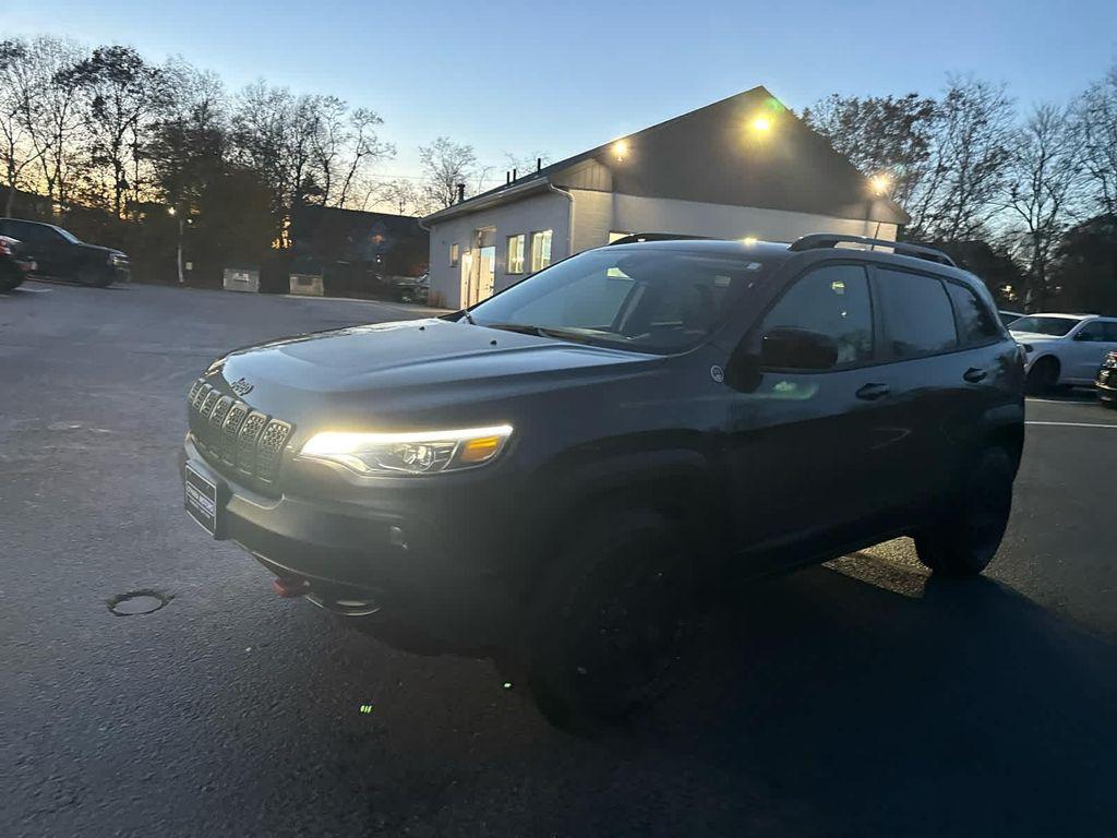 used 2022 Jeep Cherokee car, priced at $29,233