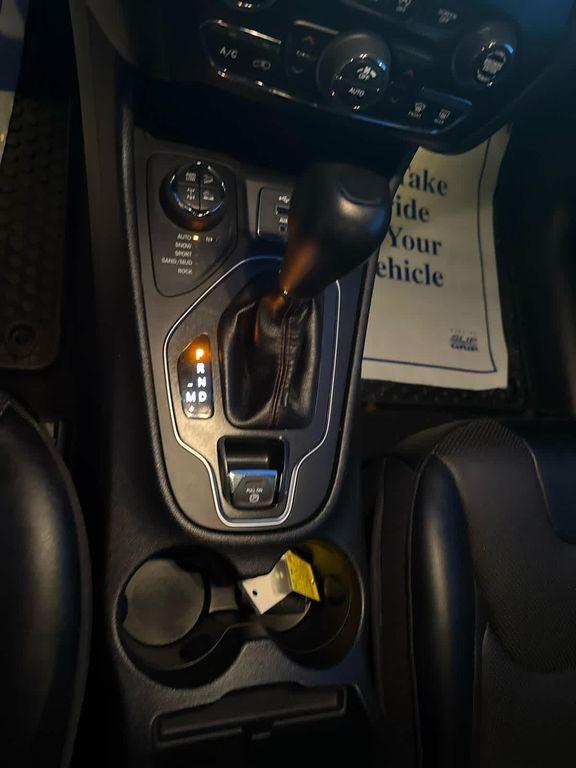 used 2022 Jeep Cherokee car, priced at $29,233