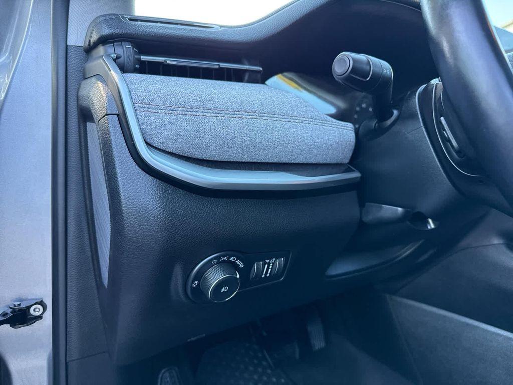 used 2022 Jeep Compass car, priced at $25,589