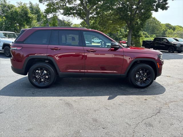new 2025 Jeep Grand Cherokee car, priced at $42,699
