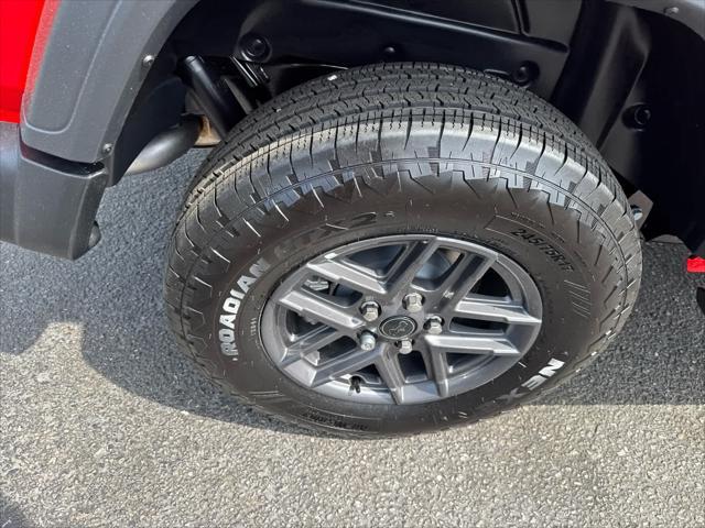 new 2025 Jeep Wrangler car, priced at $46,759