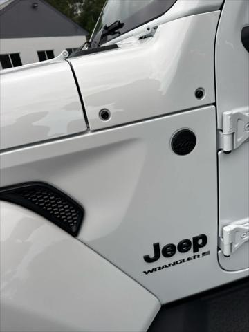 new 2025 Jeep Wrangler car, priced at $53,180