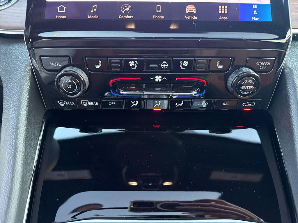 new 2025 Jeep Grand Cherokee car, priced at $59,023