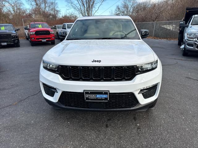 new 2025 Jeep Grand Cherokee car, priced at $50,156