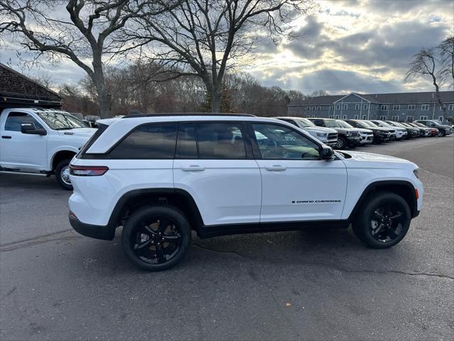 new 2025 Jeep Grand Cherokee car, priced at $50,156