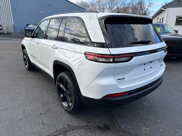 new 2025 Jeep Grand Cherokee car, priced at $50,156