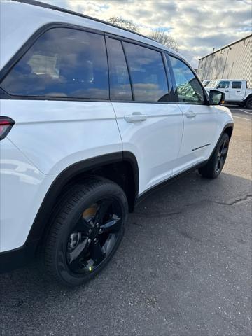 new 2025 Jeep Grand Cherokee car, priced at $50,156