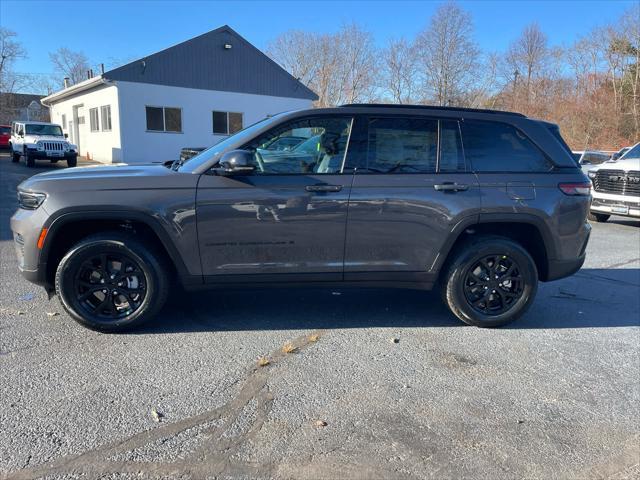 new 2025 Jeep Grand Cherokee car, priced at $43,780