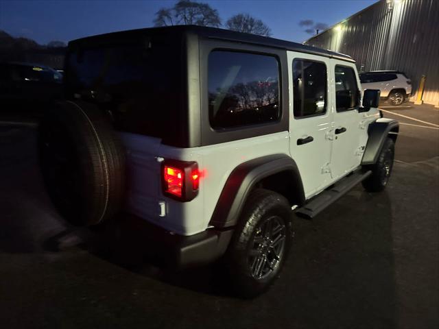 new 2025 Jeep Wrangler car, priced at $44,169