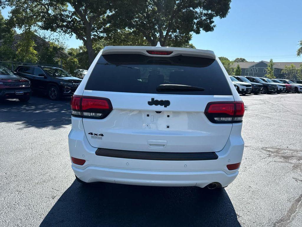 used 2018 Jeep Grand Cherokee car, priced at $18,902
