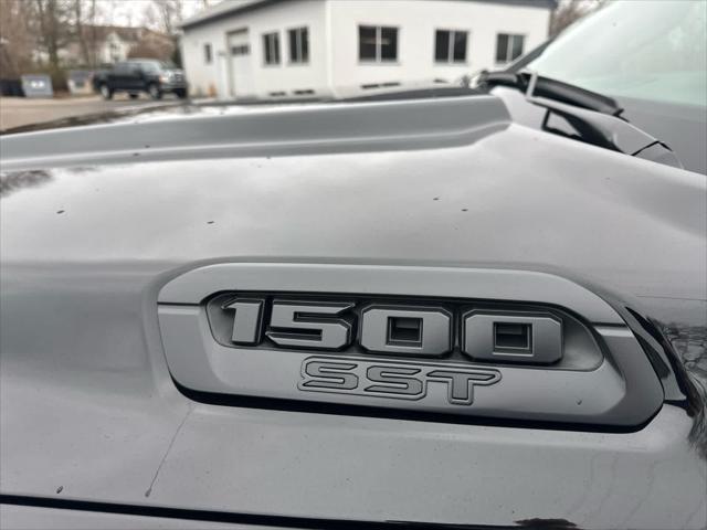 new 2025 Ram 1500 car, priced at $54,617
