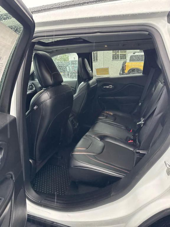 used 2022 Jeep Cherokee car, priced at $28,990