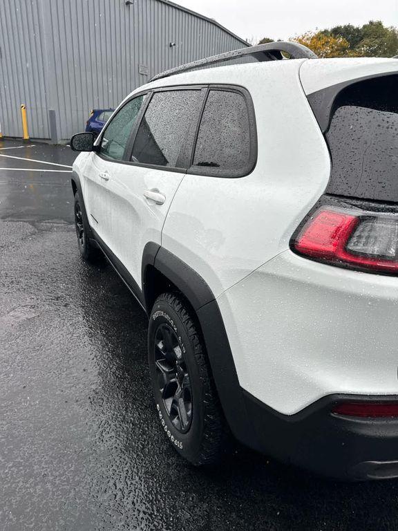 used 2022 Jeep Cherokee car, priced at $28,990