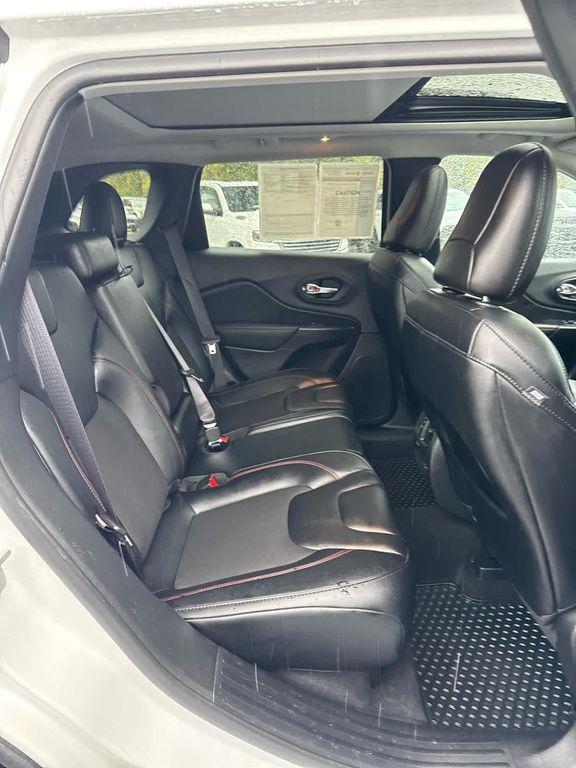 used 2022 Jeep Cherokee car, priced at $28,990