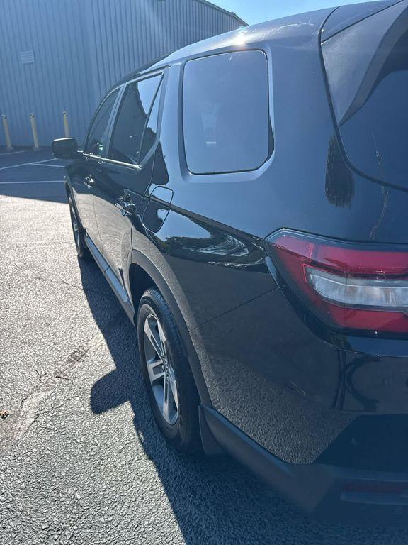 used 2025 Honda Pilot car, priced at $43,845