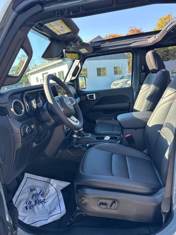 new 2026 Jeep Wrangler car, priced at $52,441