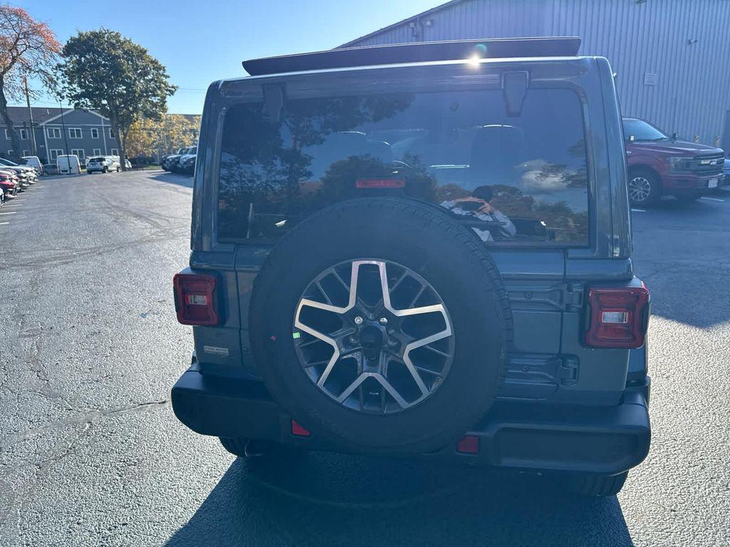 new 2026 Jeep Wrangler car, priced at $52,441
