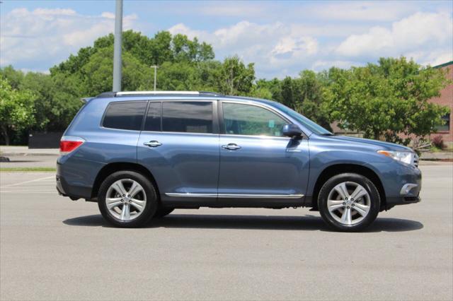 used 2012 Toyota Highlander car, priced at $17,290