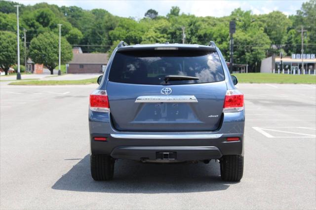 used 2012 Toyota Highlander car, priced at $17,290