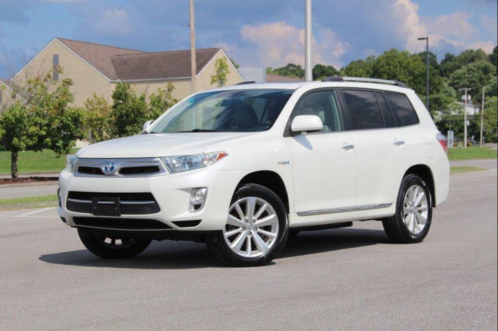 used 2011 Toyota Highlander Hybrid car, priced at $13,690