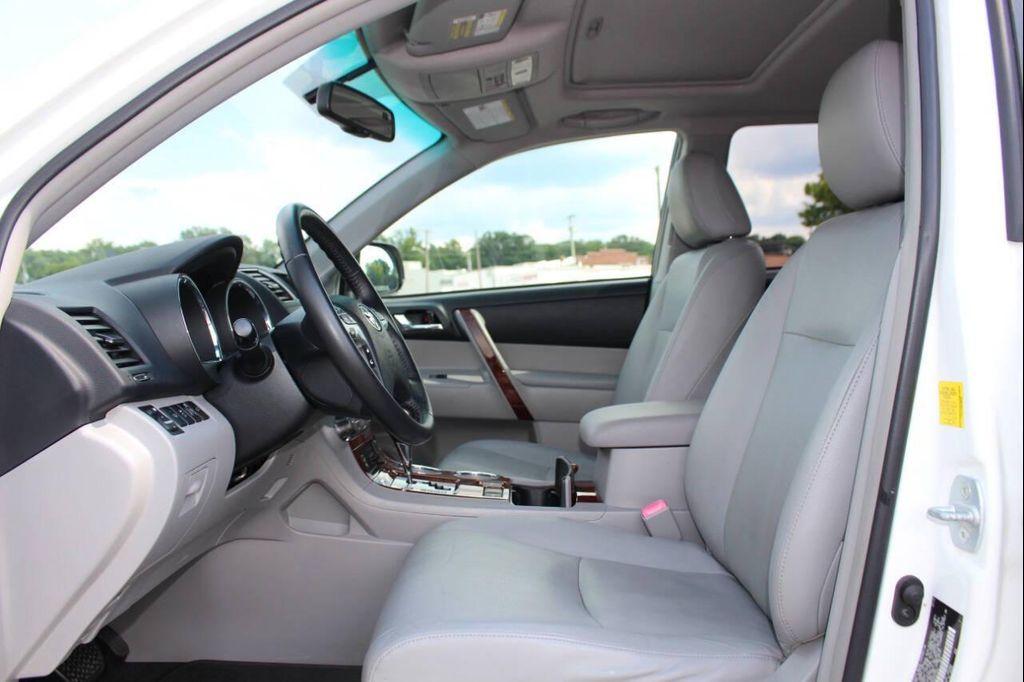 used 2011 Toyota Highlander Hybrid car, priced at $13,690