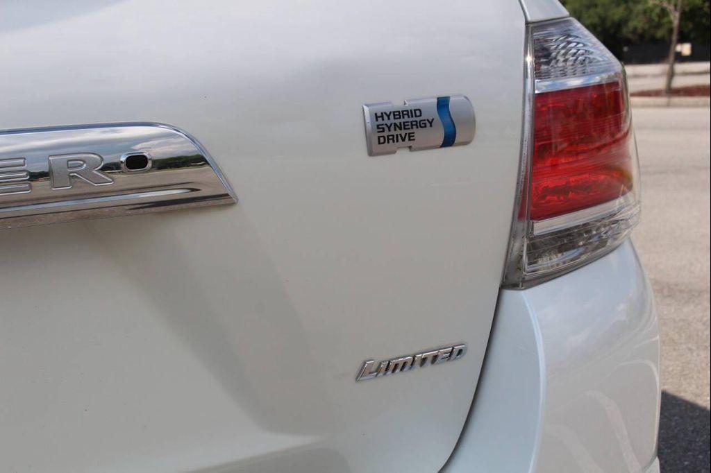 used 2011 Toyota Highlander Hybrid car, priced at $13,690