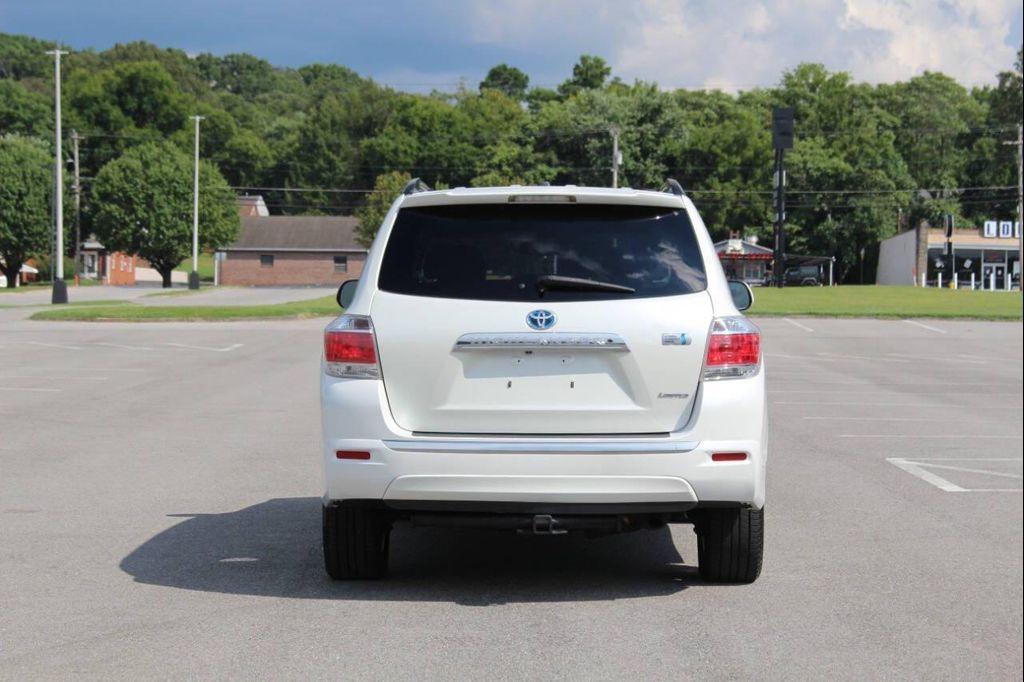 used 2011 Toyota Highlander Hybrid car, priced at $13,690
