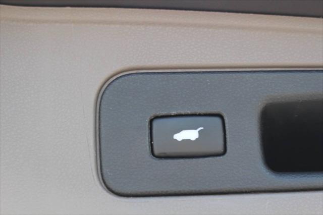 used 2014 Honda Odyssey car, priced at $12,990