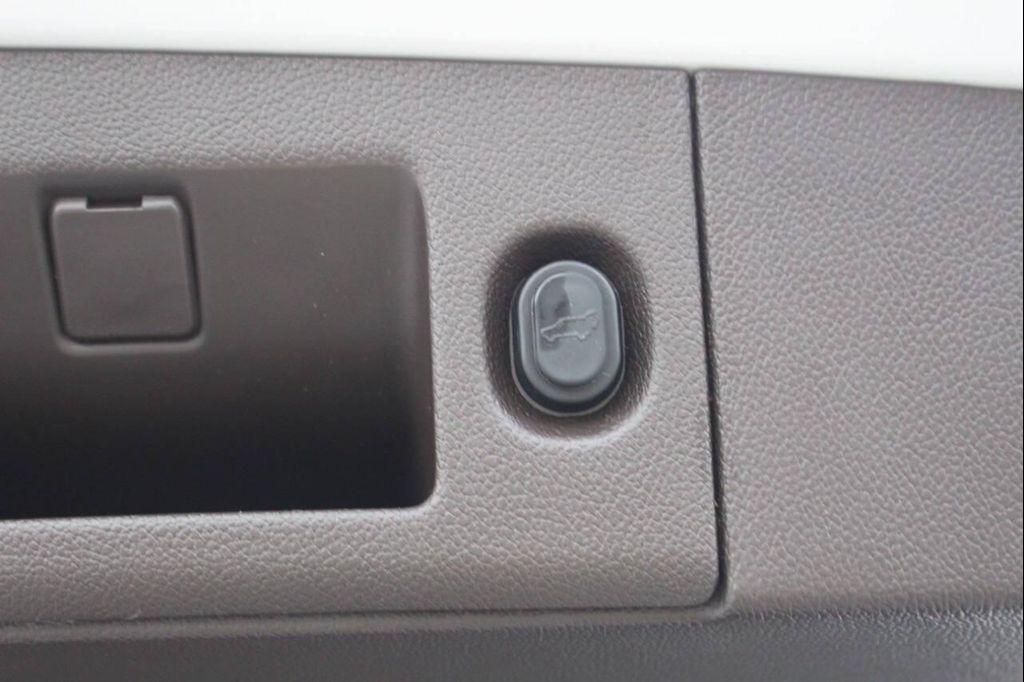 used 2016 Chevrolet Suburban car, priced at $24,990