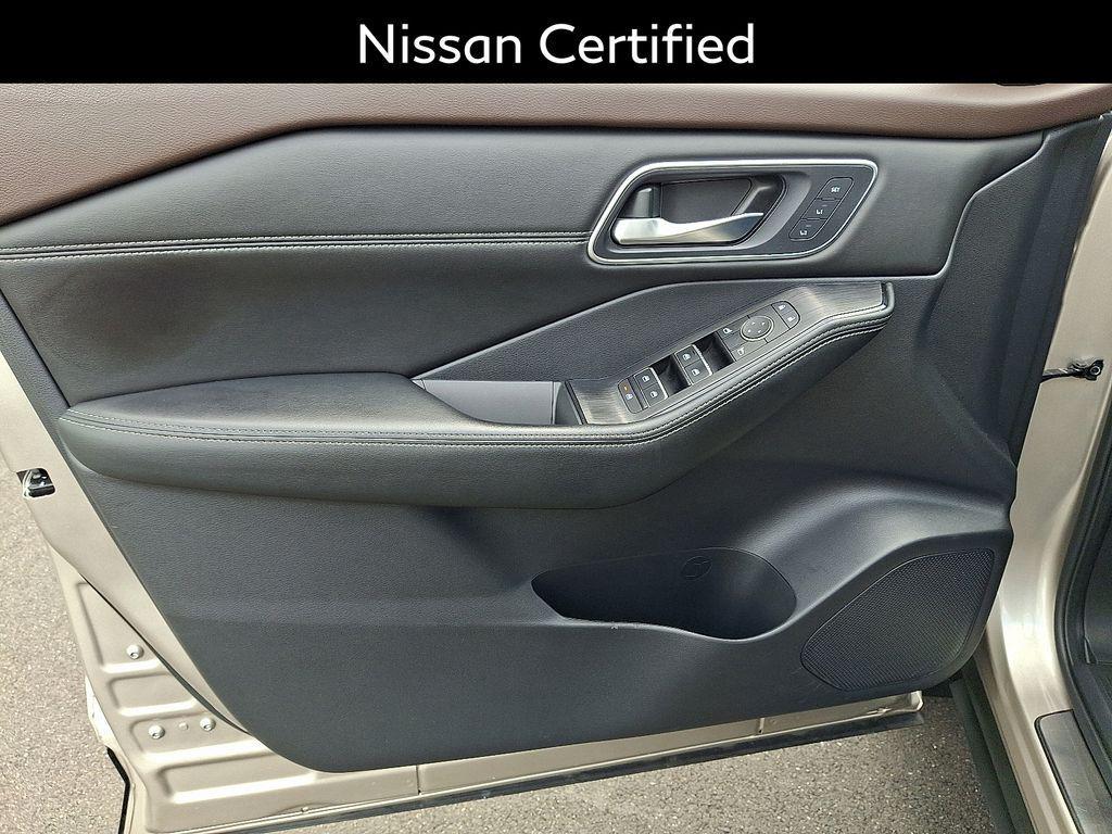 used 2022 Nissan Rogue car, priced at $26,402