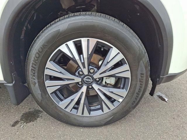 used 2022 Nissan Rogue car, priced at $27,605