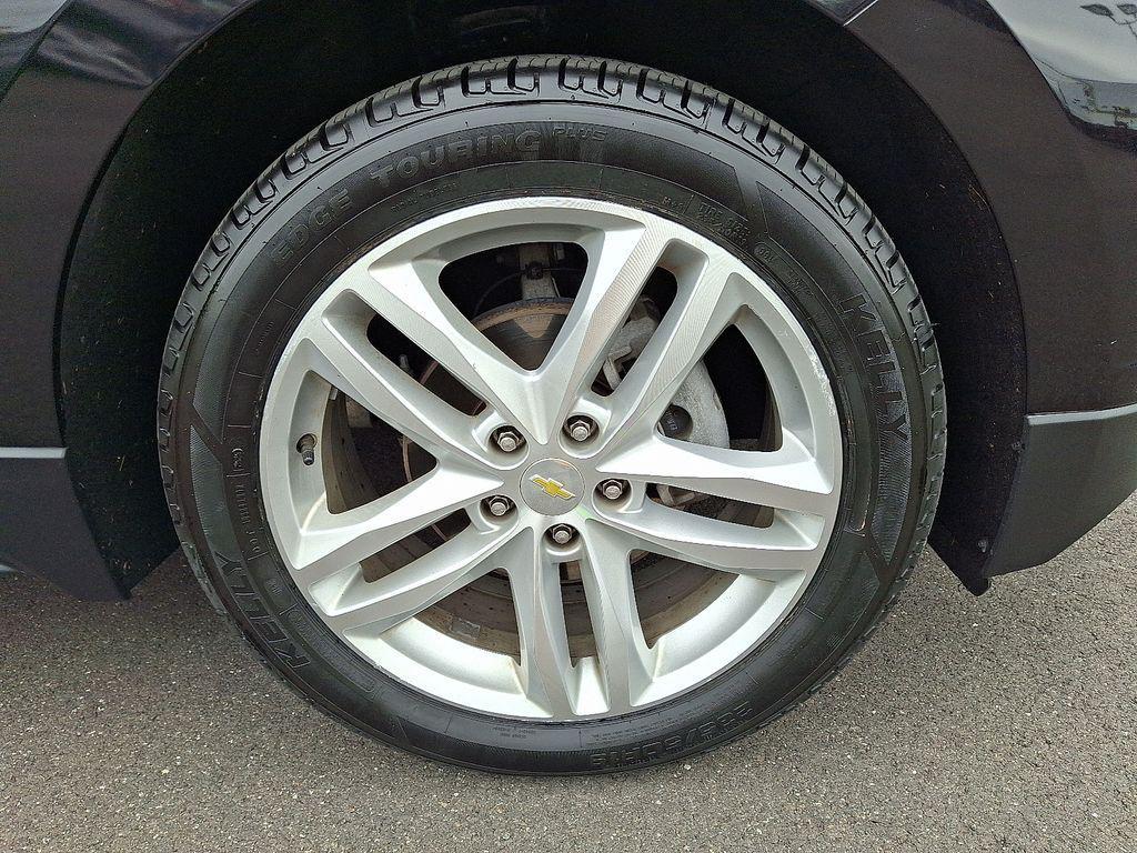 used 2020 Chevrolet Equinox car, priced at $17,388