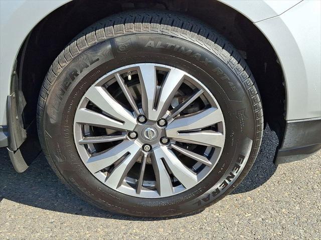 used 2017 Nissan Pathfinder car, priced at $13,700