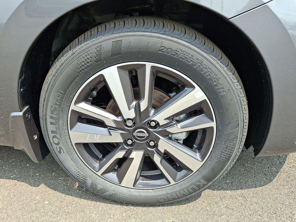 new 2025 Nissan Versa car, priced at $22,035