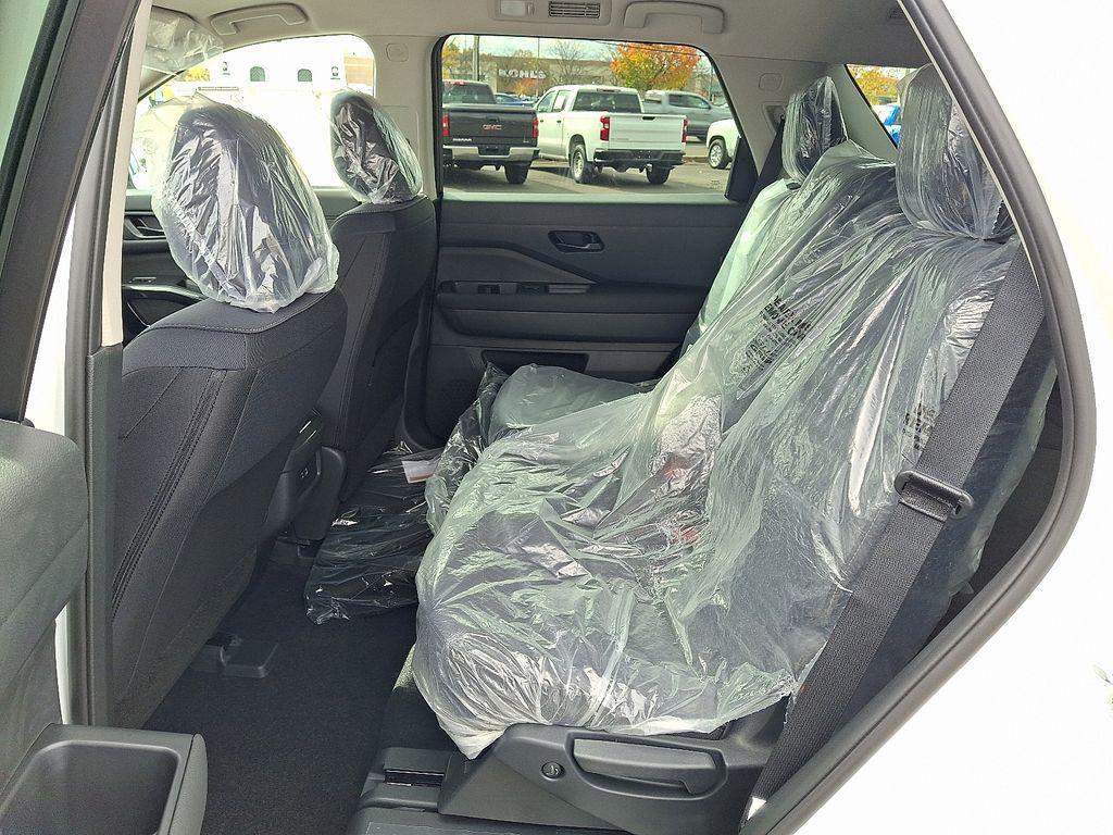 new 2025 Nissan Pathfinder car, priced at $33,465