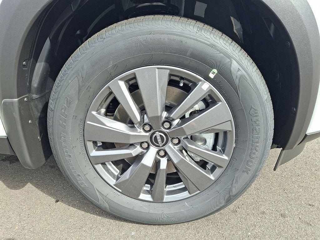 new 2025 Nissan Pathfinder car, priced at $33,465