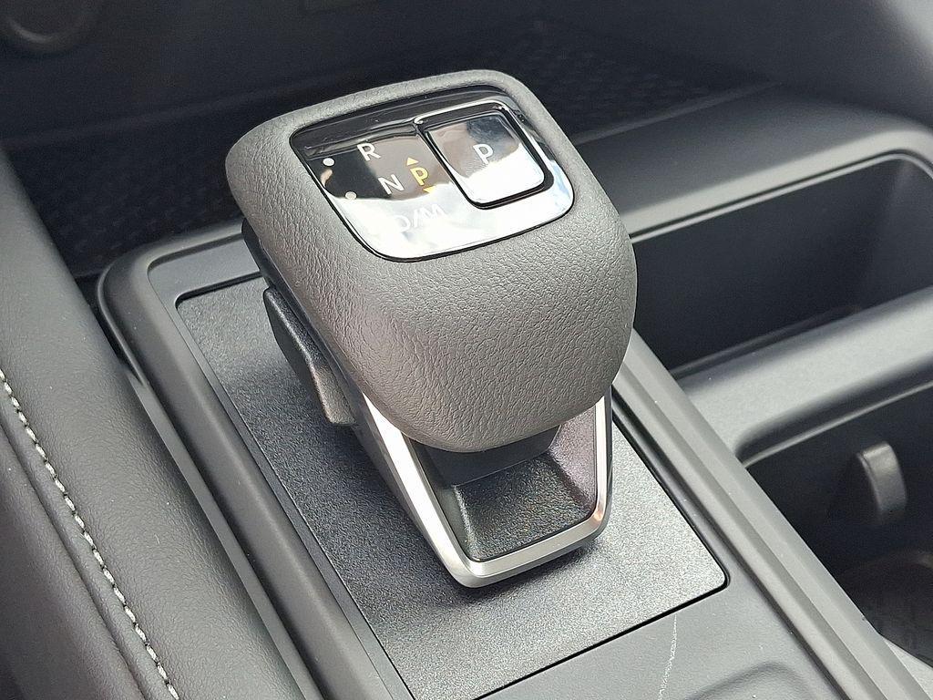 new 2025 Nissan Pathfinder car, priced at $33,465