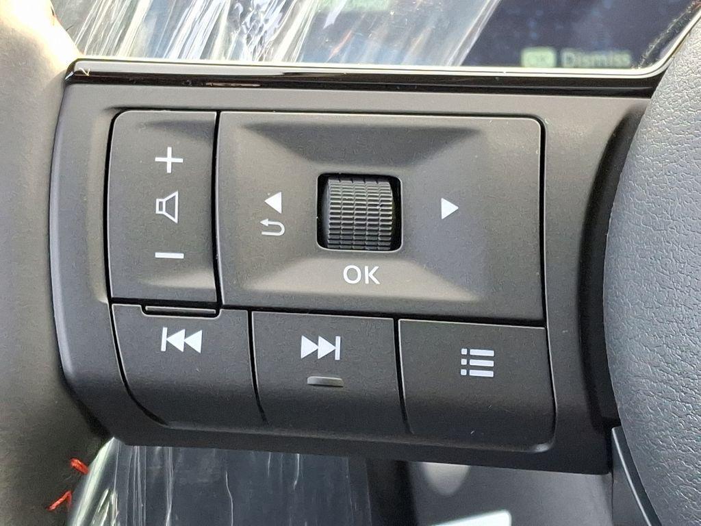 new 2025 Nissan Kicks car, priced at $33,310