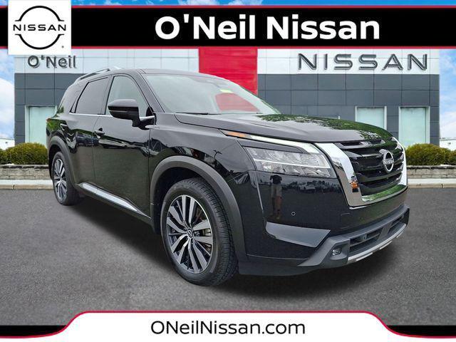 used 2022 Nissan Pathfinder car, priced at $35,962
