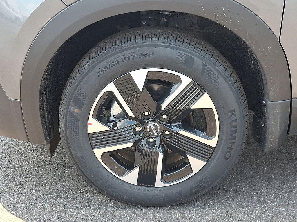 new 2025 Nissan Kicks car, priced at $25,410