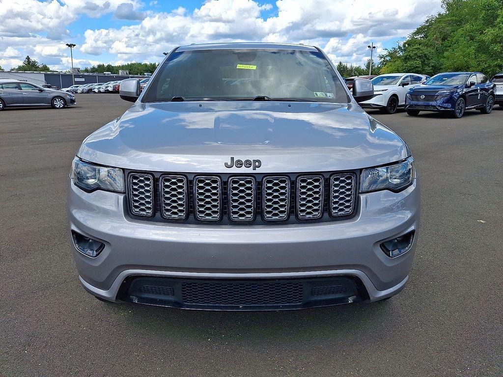 used 2018 Jeep Grand Cherokee car, priced at $18,311