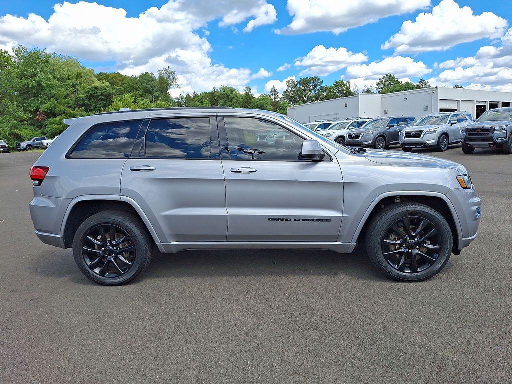 used 2018 Jeep Grand Cherokee car, priced at $18,311