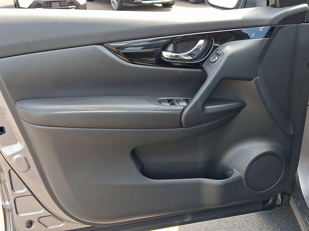 used 2022 Nissan Rogue Sport car, priced at $24,409
