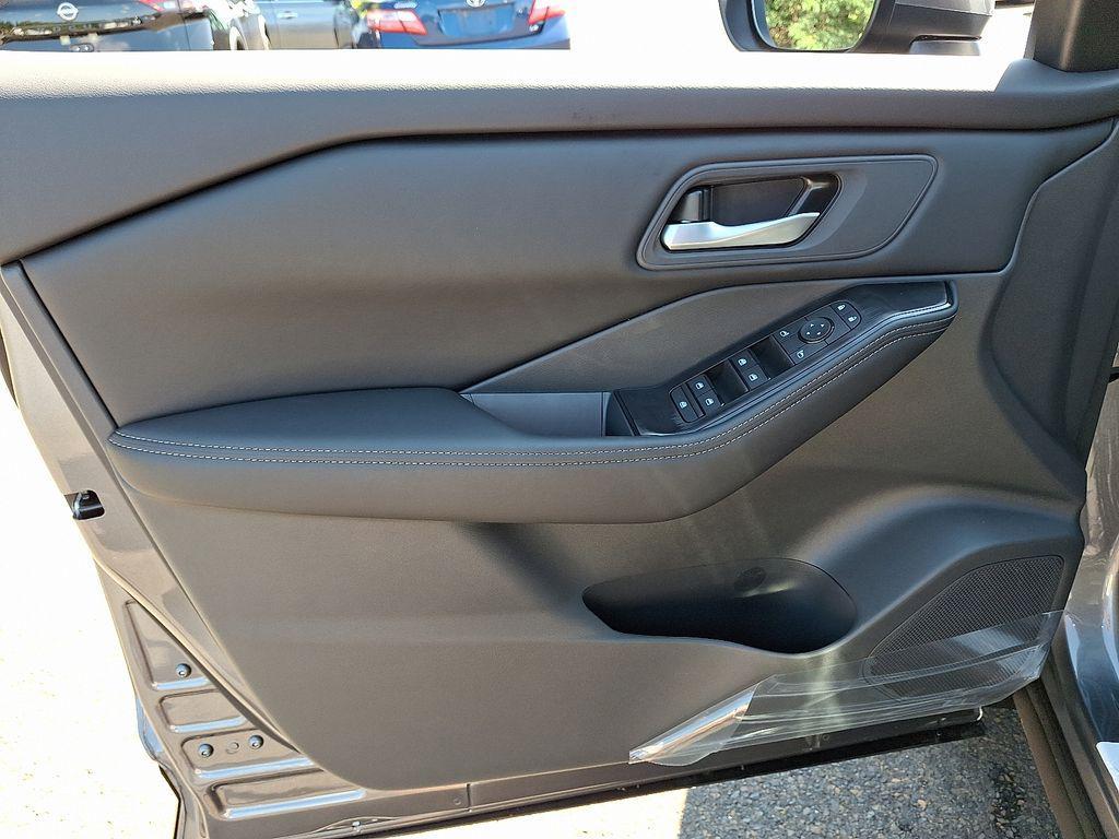 new 2026 Nissan Rogue car, priced at $31,000